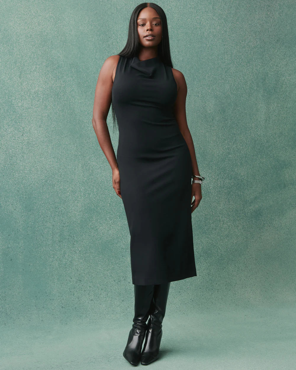 Sleeveless Midi Dress in Classic Black