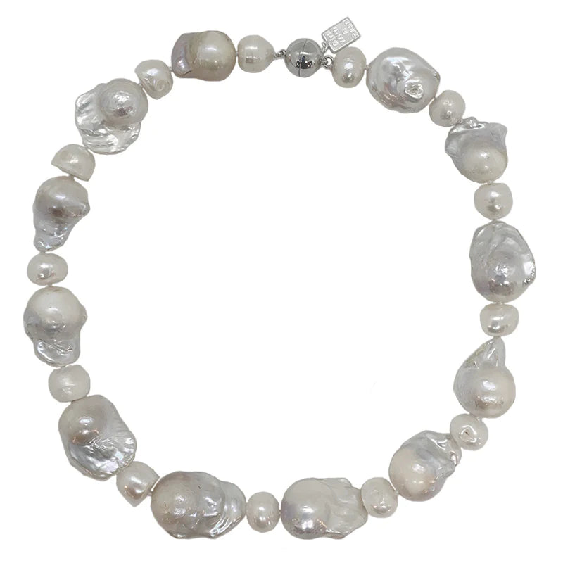 Wild Pearl Deluxe Necklace - White
