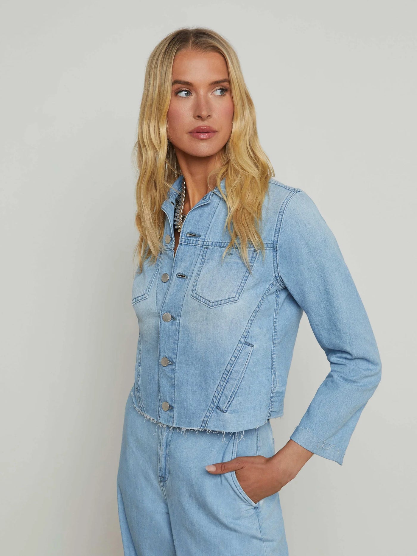 Janelle Slim-Raw Denim Jacket in Cruz
