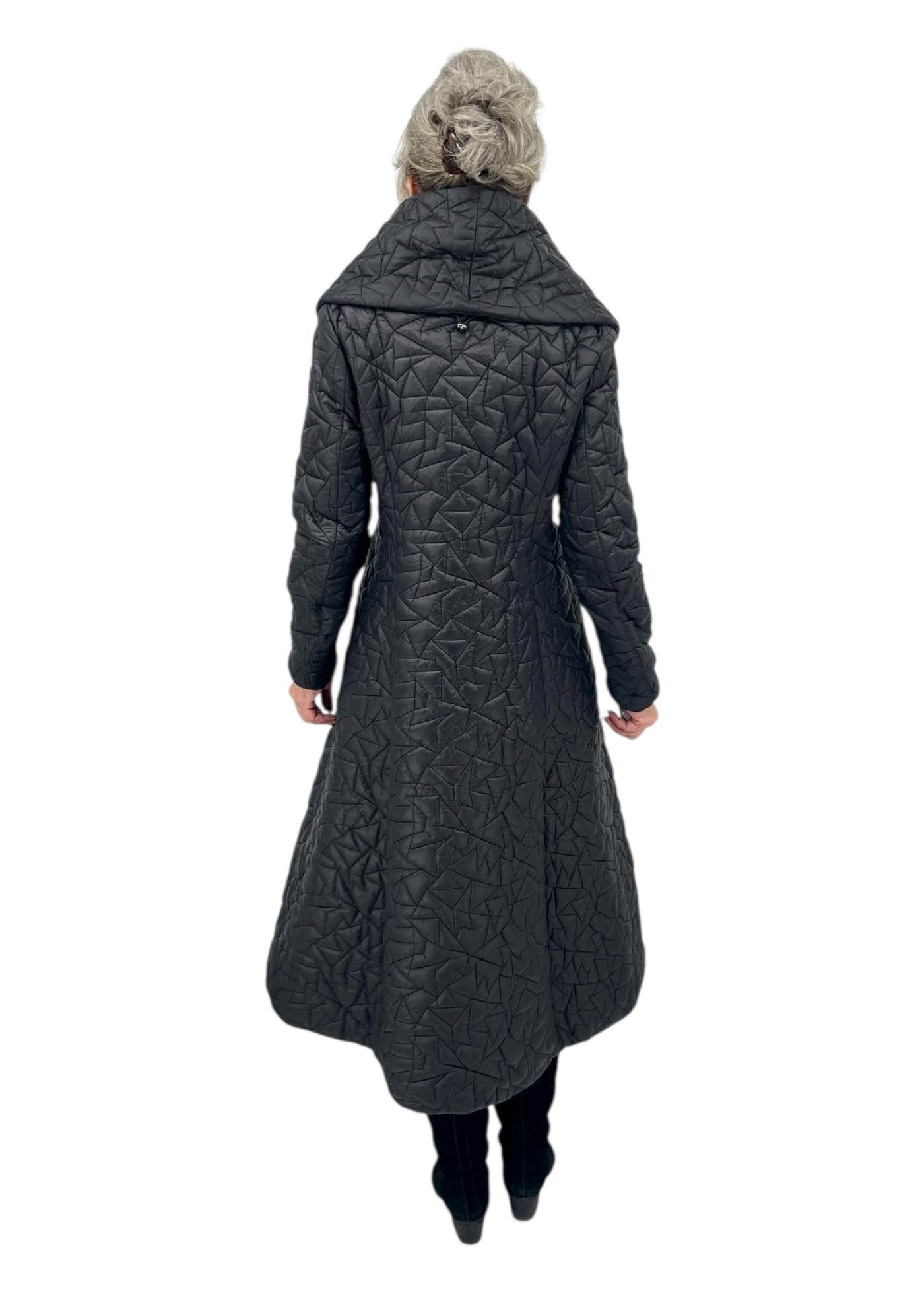 Queen Quilted Coat w/ Shawl Collar and Detachable Hood in Black
