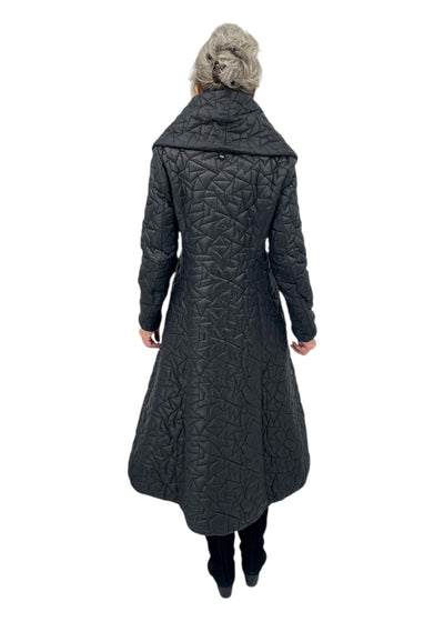 Queen Quilted Coat w/ Shawl Collar and Detachable Hood in Black