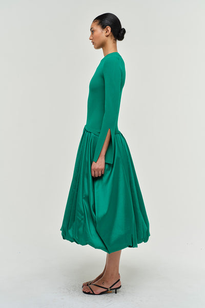Kenlie Taffeta Knit Midi Dress in Kelly Green