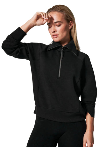 Air Essentials Half Zip in Very Black