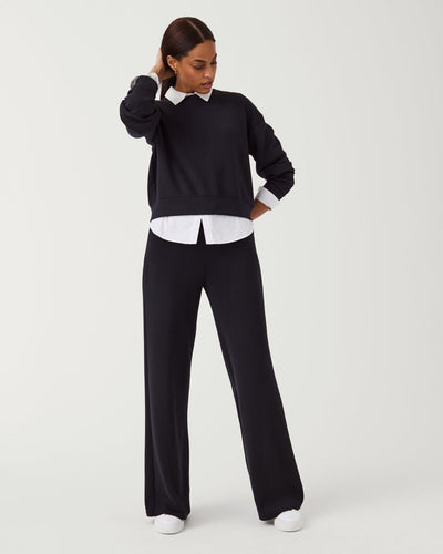 Air Essentials Wide Leg Pant - Very Black