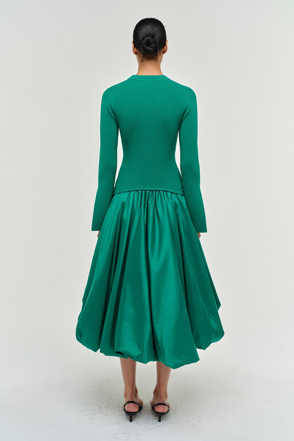 Kenlie Taffeta Knit Midi Dress in Kelly Green