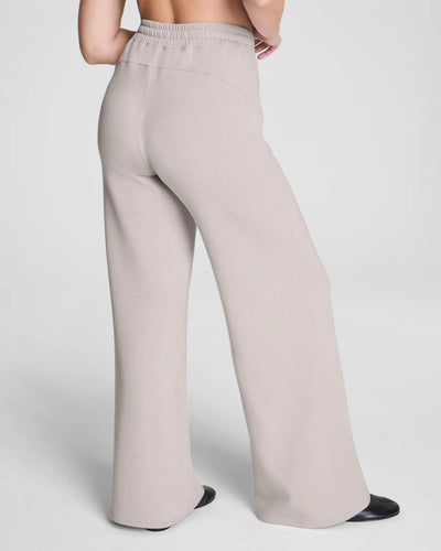 Air Essentials Wide Leg Pant in French Grey