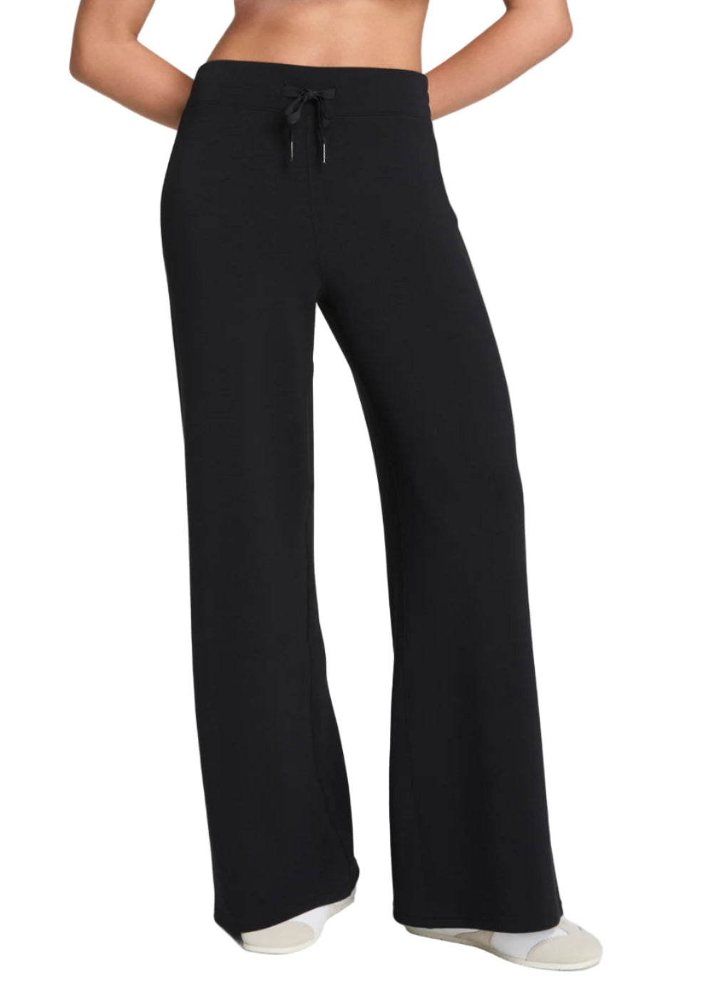 Air Essentials Wide Leg Pant in Very Black