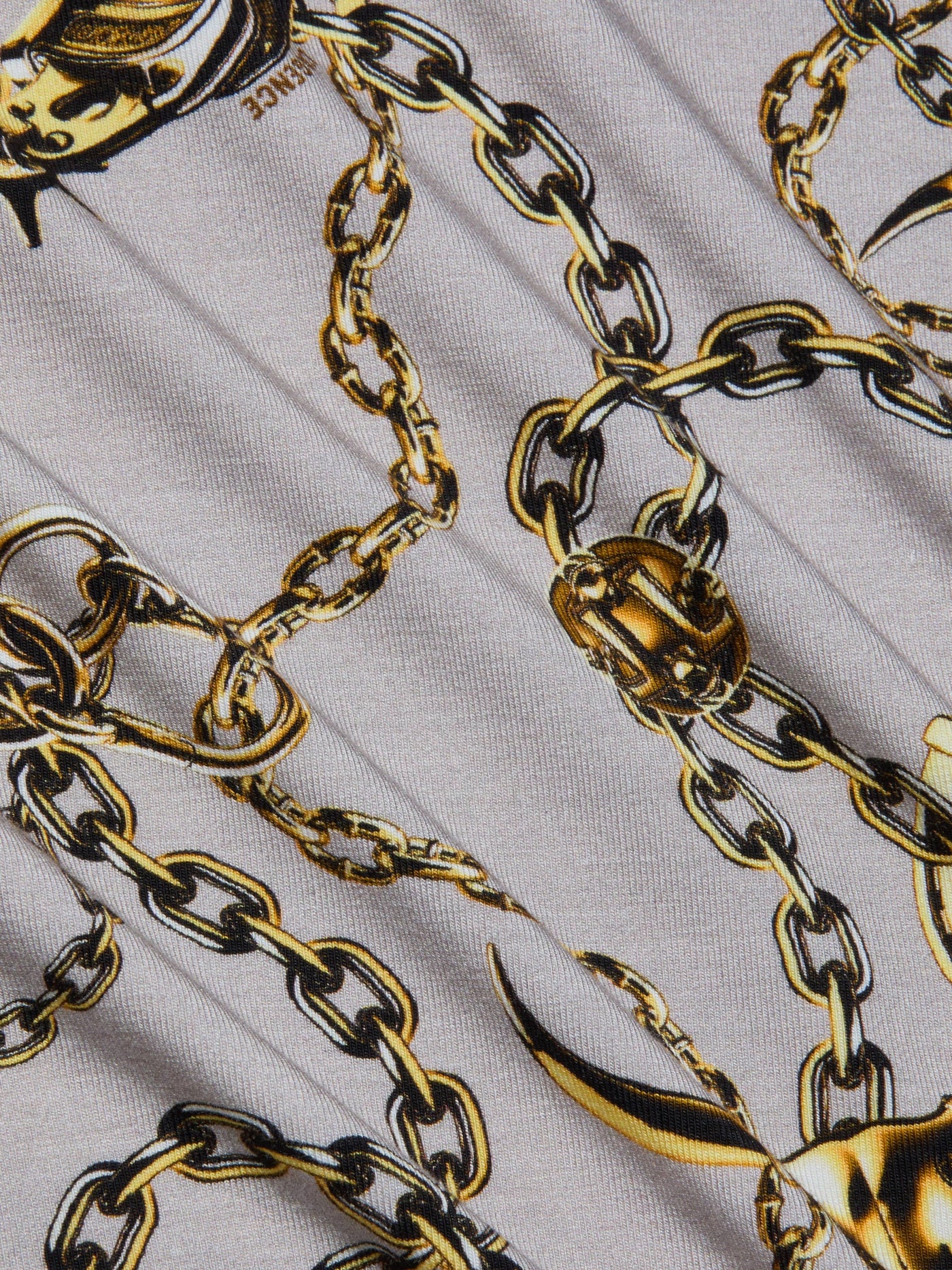 Ressi Fitted Tee in Smoke Grey/Gold Long Horn Chain