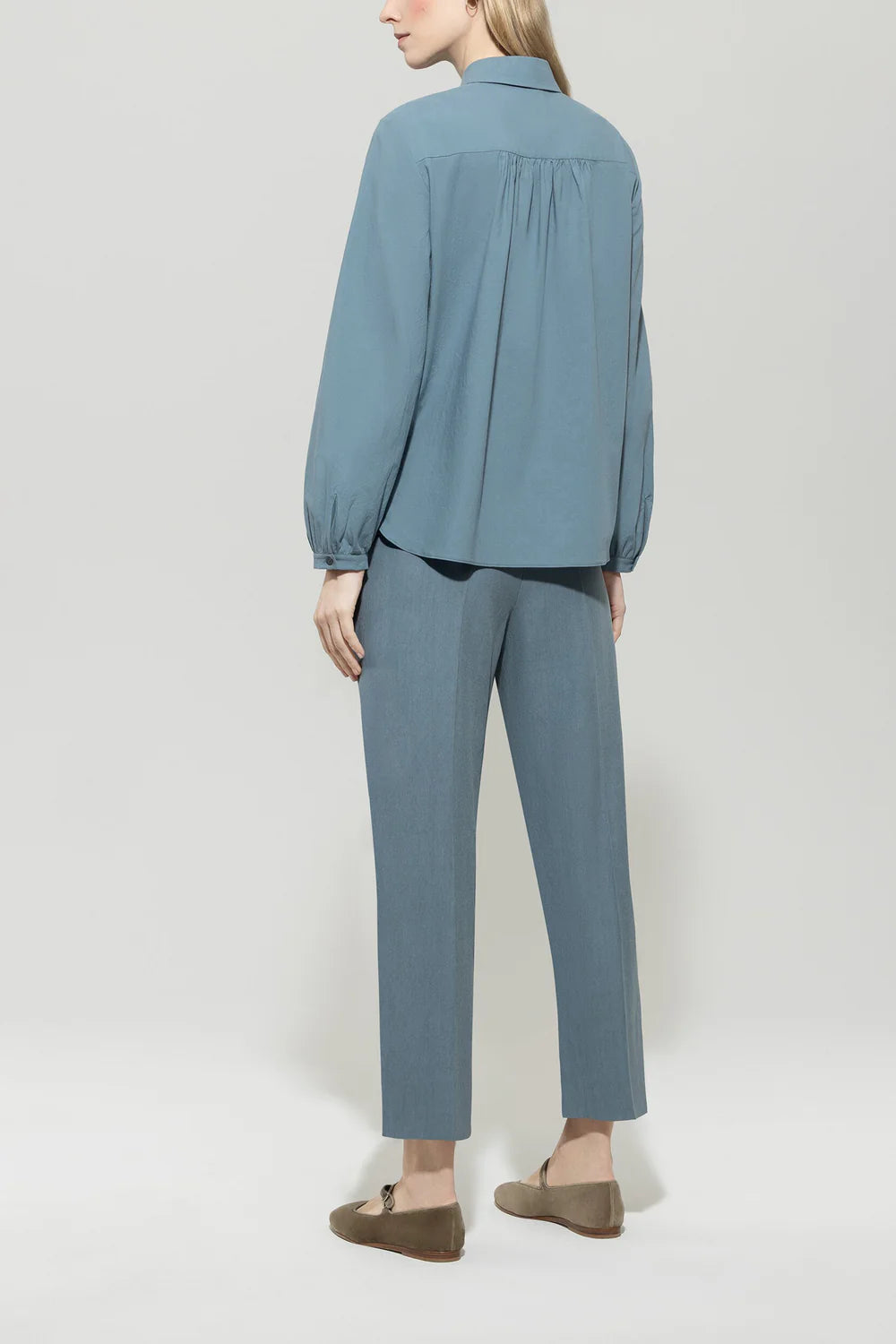 Tapered Trousers with Panama Binding in Greyish Blue