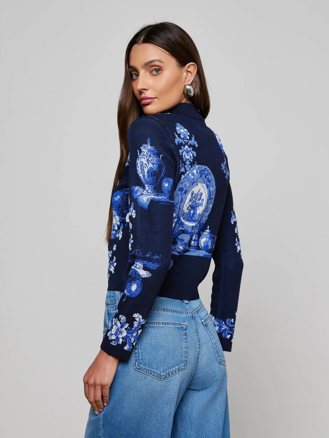 Osiris Jacquard Cardigan in Black/Blue Large Porcelain