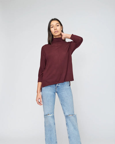Boxy Turtleneck - Black
