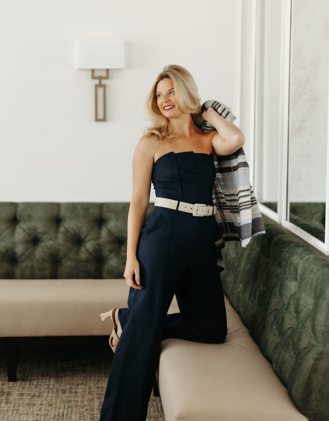 Wide Leg Pant with Pintuck in Navy