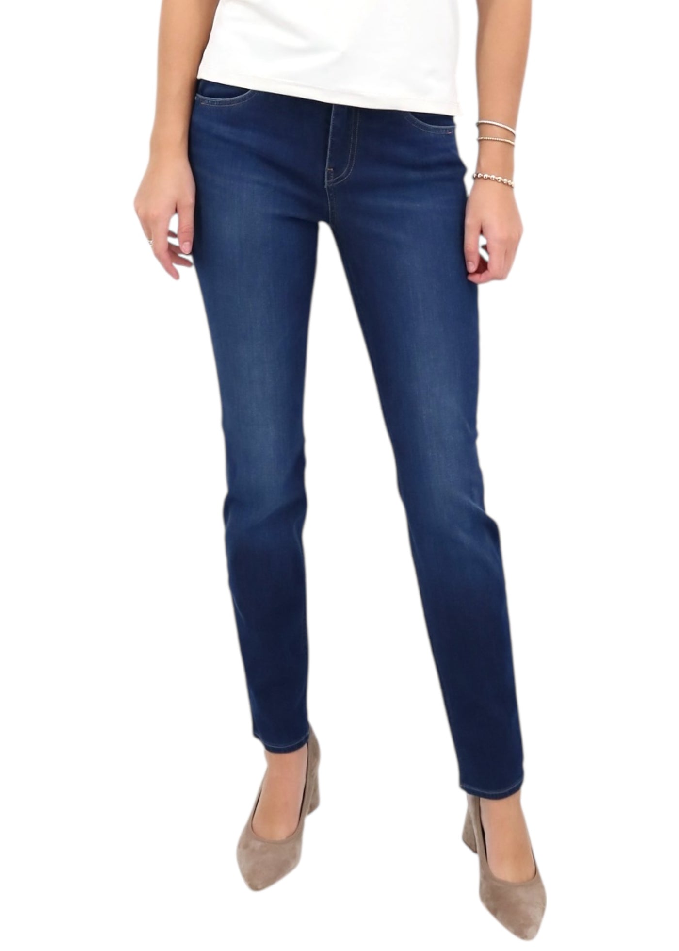 Shakira Free To Move Skinny Jean in Used Regular Blue