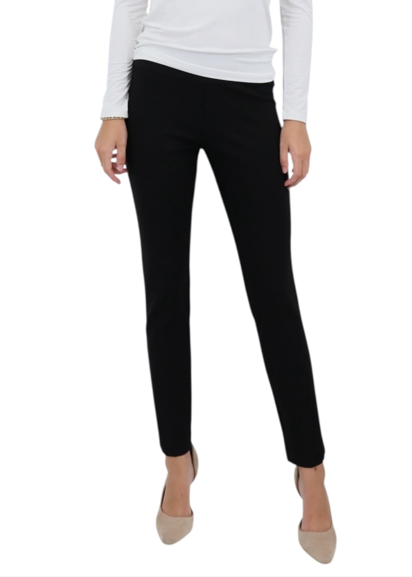 Pull on Slim Pant in Black
