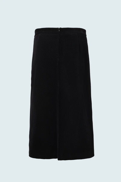 A-line Skirt with Patch Pockets in Black