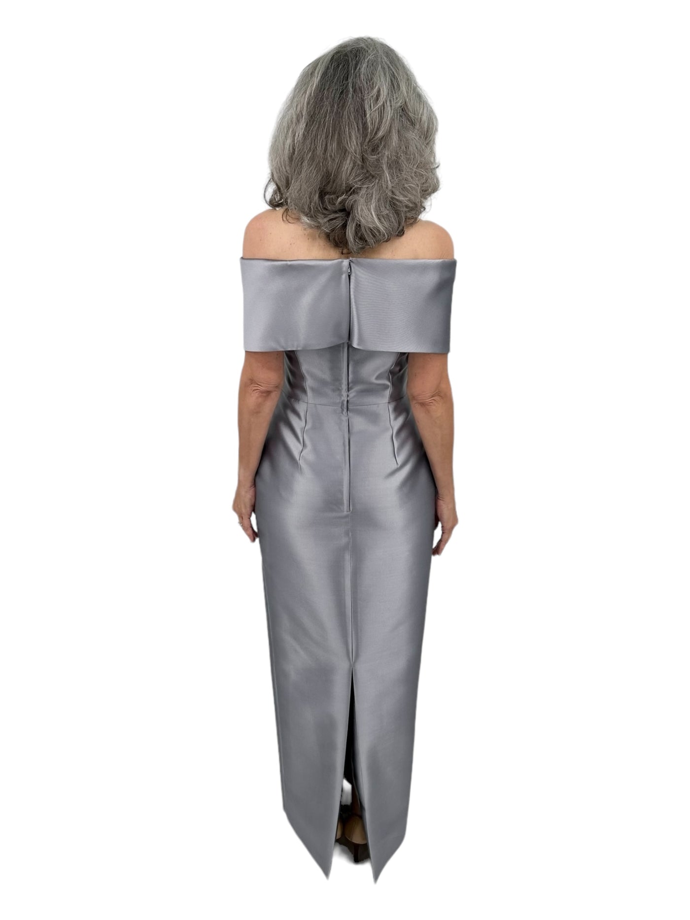 Off Shoulder Roll Collar Gown w/ Plain Hem in in Platinum