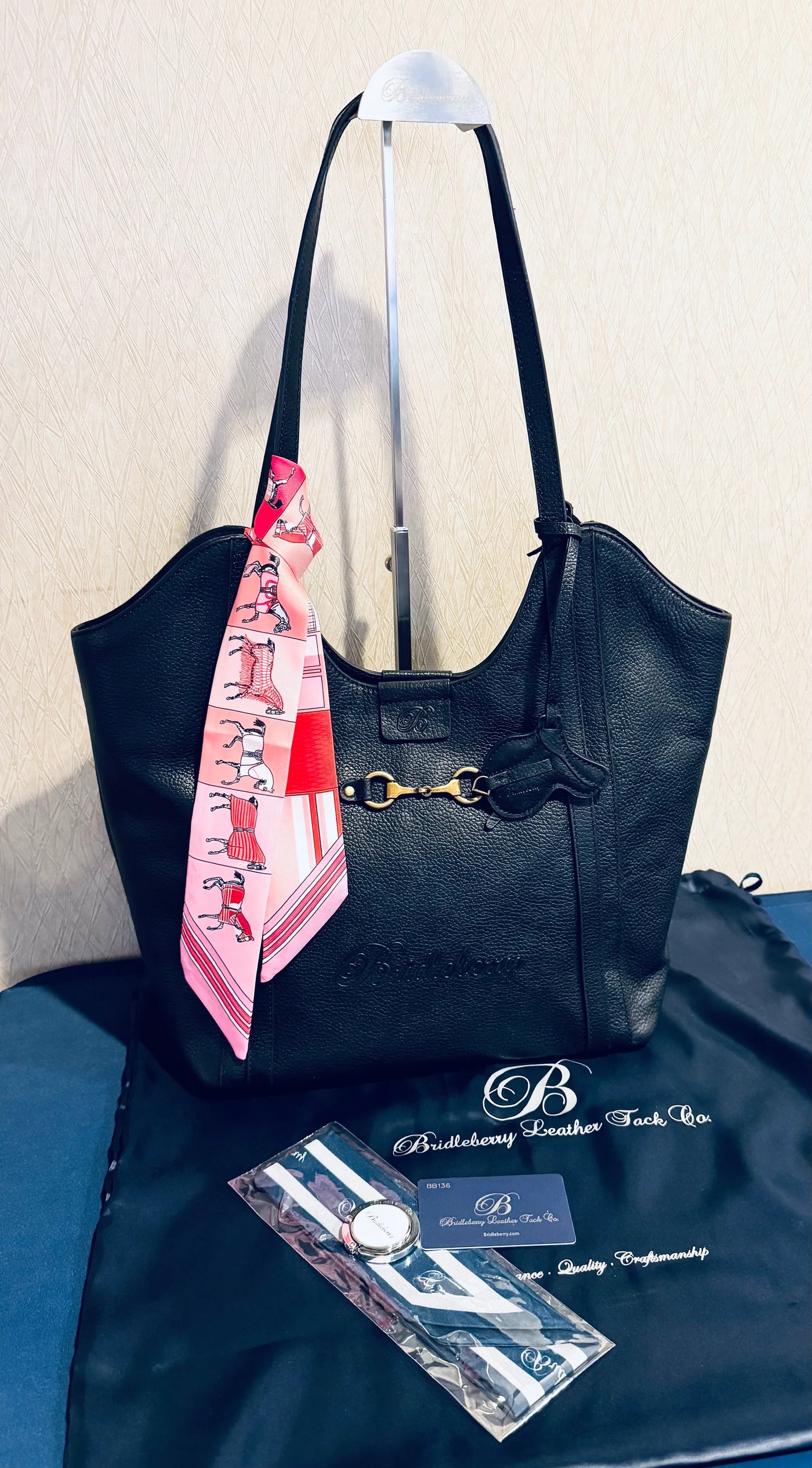 The Boston Bag in Black