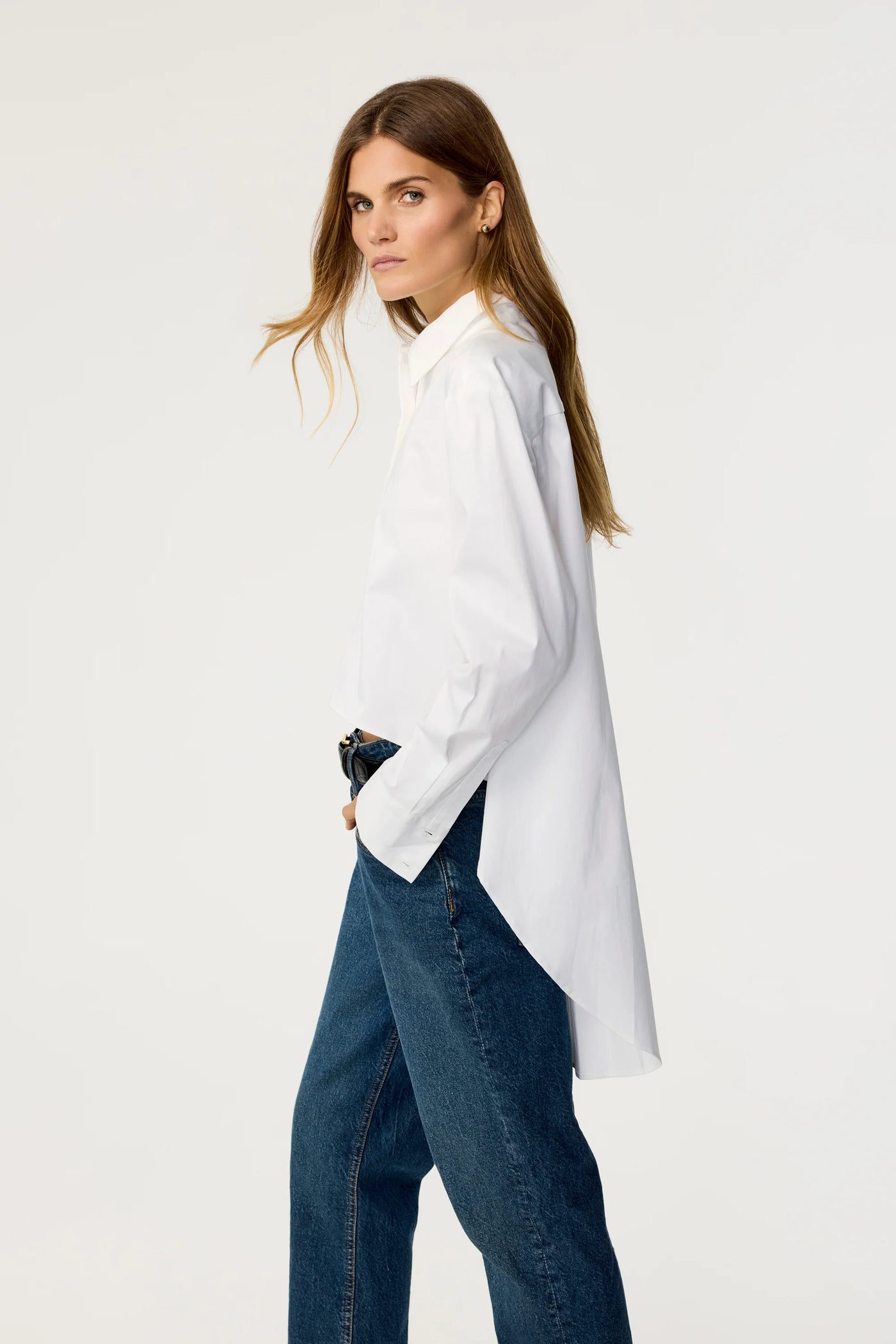 Kira High-Low Shirt in Optic