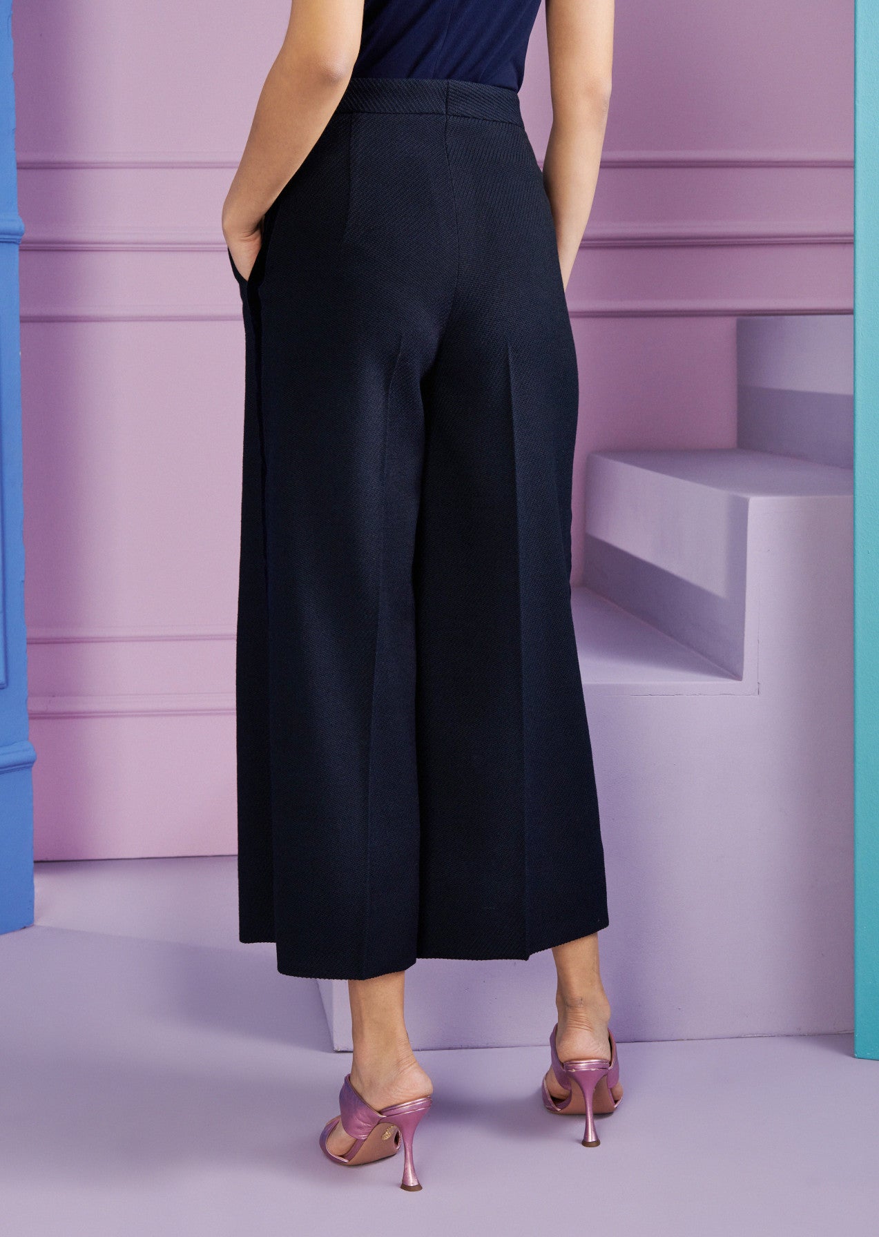 Kili Pants in Navy