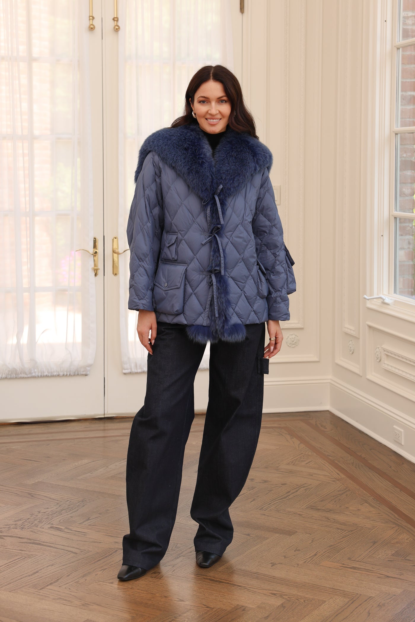 Short Down Jacket with Sailor Collar in Marine