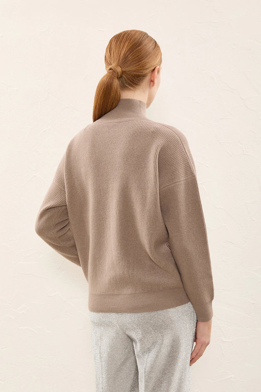 Wool, silk and cashmere sweater with high collar - Cnidus Stone