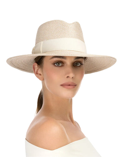 Squishee® Instinct Hat in Cream