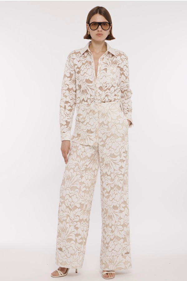 Riley Boyfriend Shirt in Ivory/Natural