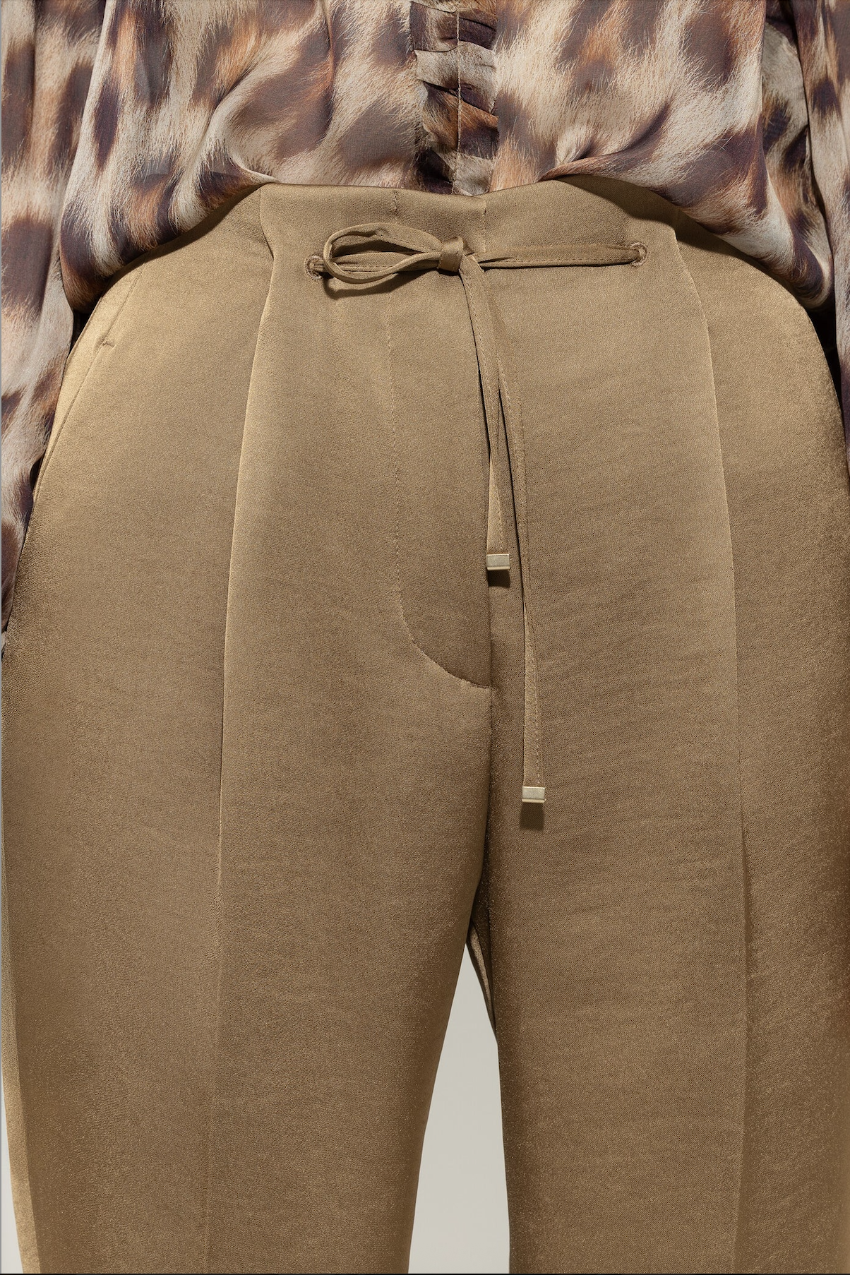 Satin Trouser Pants in Hanf