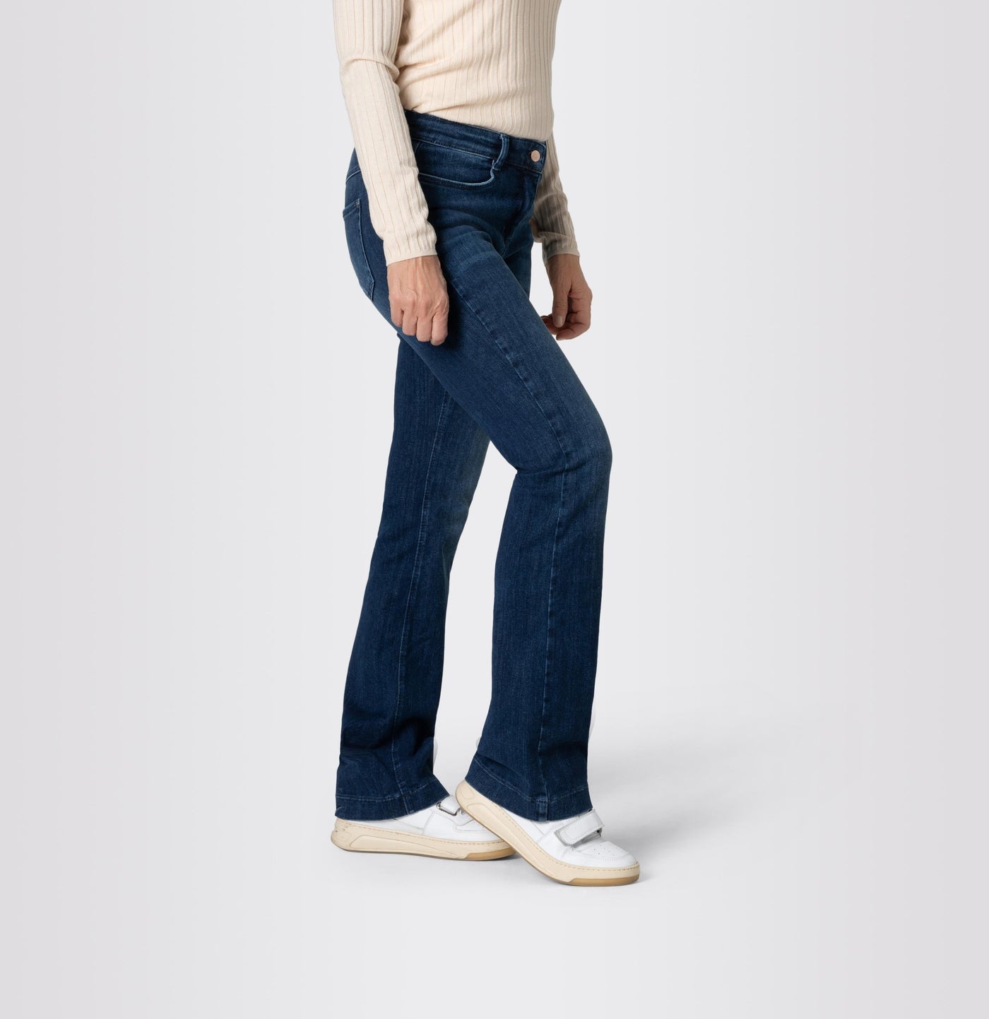 Dream Jean Boot New Mid-Rinse Color D651 32" Inseam